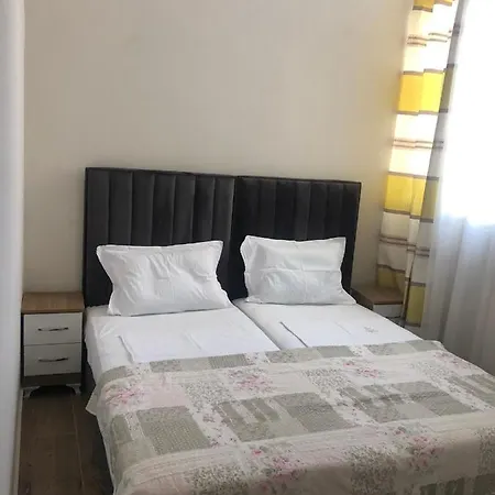 Apartment Rezidenca Shopi