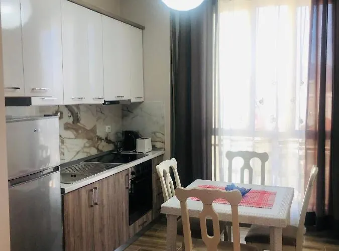 Rezidenca Shopi * إلباسان