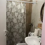 Apartment Rezidenca Shopi *